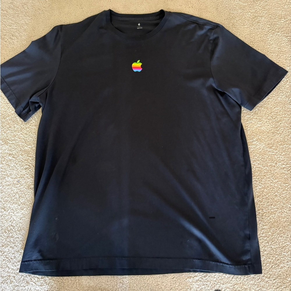 Apple Black Short Sleeve Tee with Iconic Logo